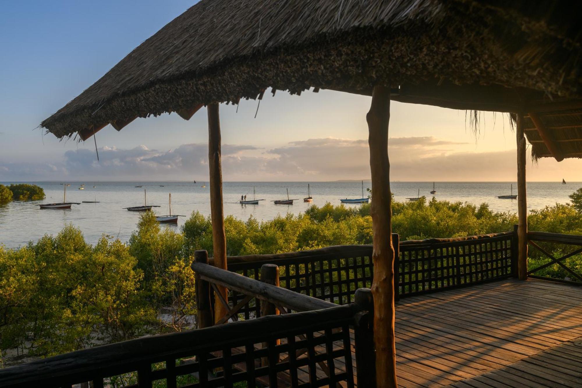 Ocean Pearl Beach Lodge Vilanculos Exteriör bild